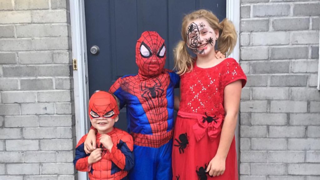 UteFanDan's tweet photo. @hobocita Oldest isn't dressing up. #spidertheme https://t.co/GLNsY5oU4g