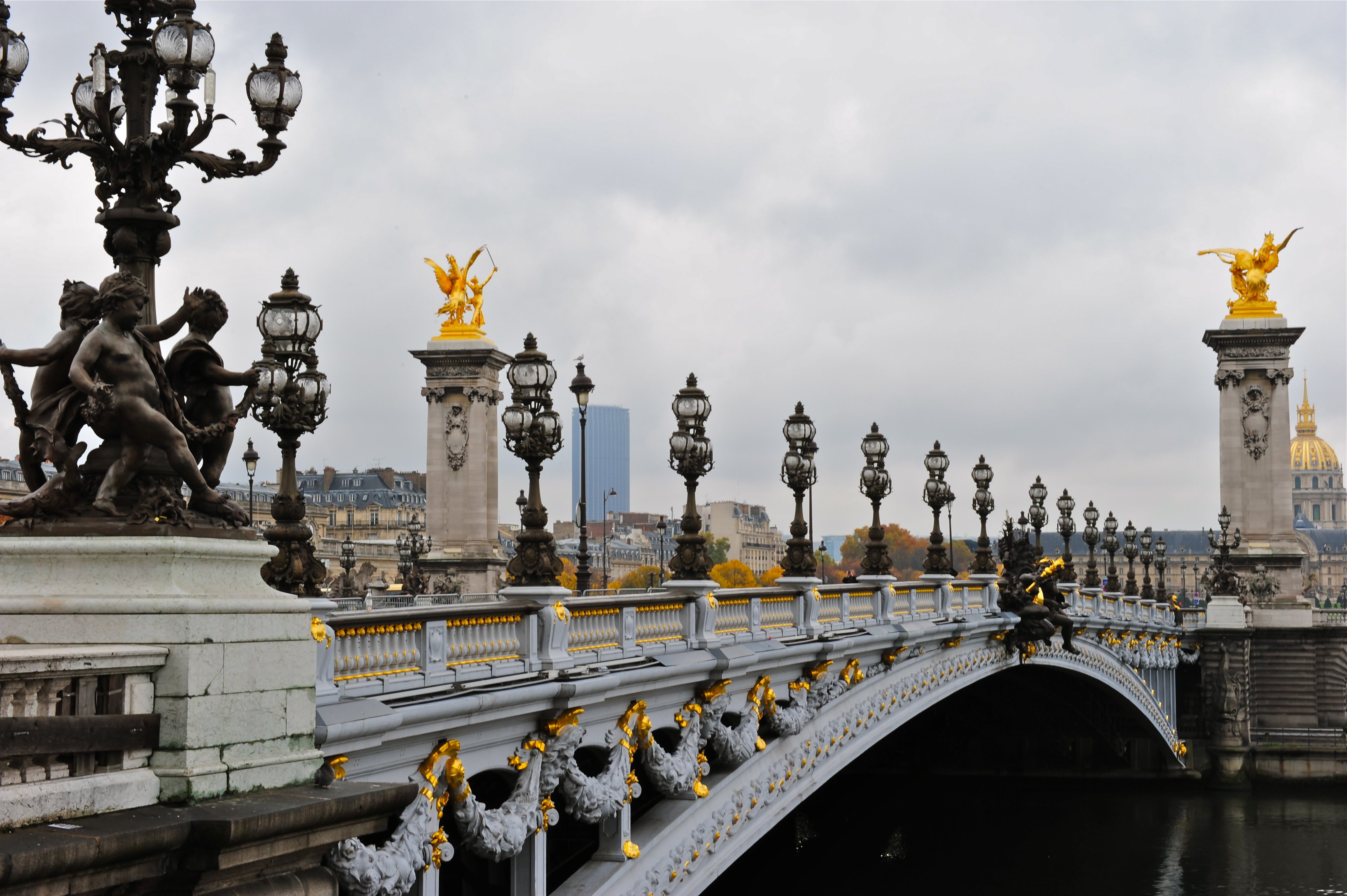мост в париже александр