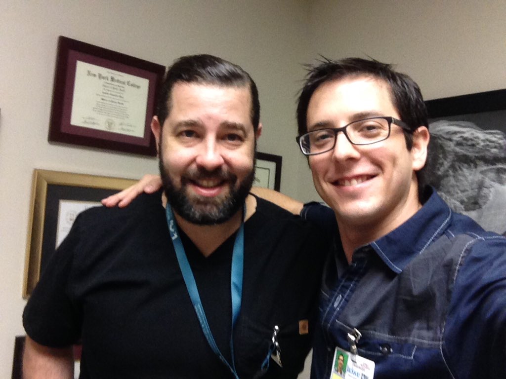 DrPiterEM's tweet photo. Special day. Ending my Clinical Simulation elective rotation at JMH. Thanks to @UMJacksonEM @jsemccm @saludgerencia https://t.co/nURkplvHnc