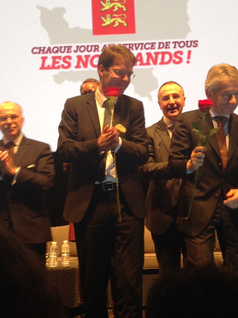 JejayLH's tweet photo. La Normandie réunifiée ce soir au Val De Reuil  ! @NicolasMayerNMR @LaurentFabius @MJSLeHavre @BCazeneuve #AvecNMR https://t.co/wTGStPKrZw