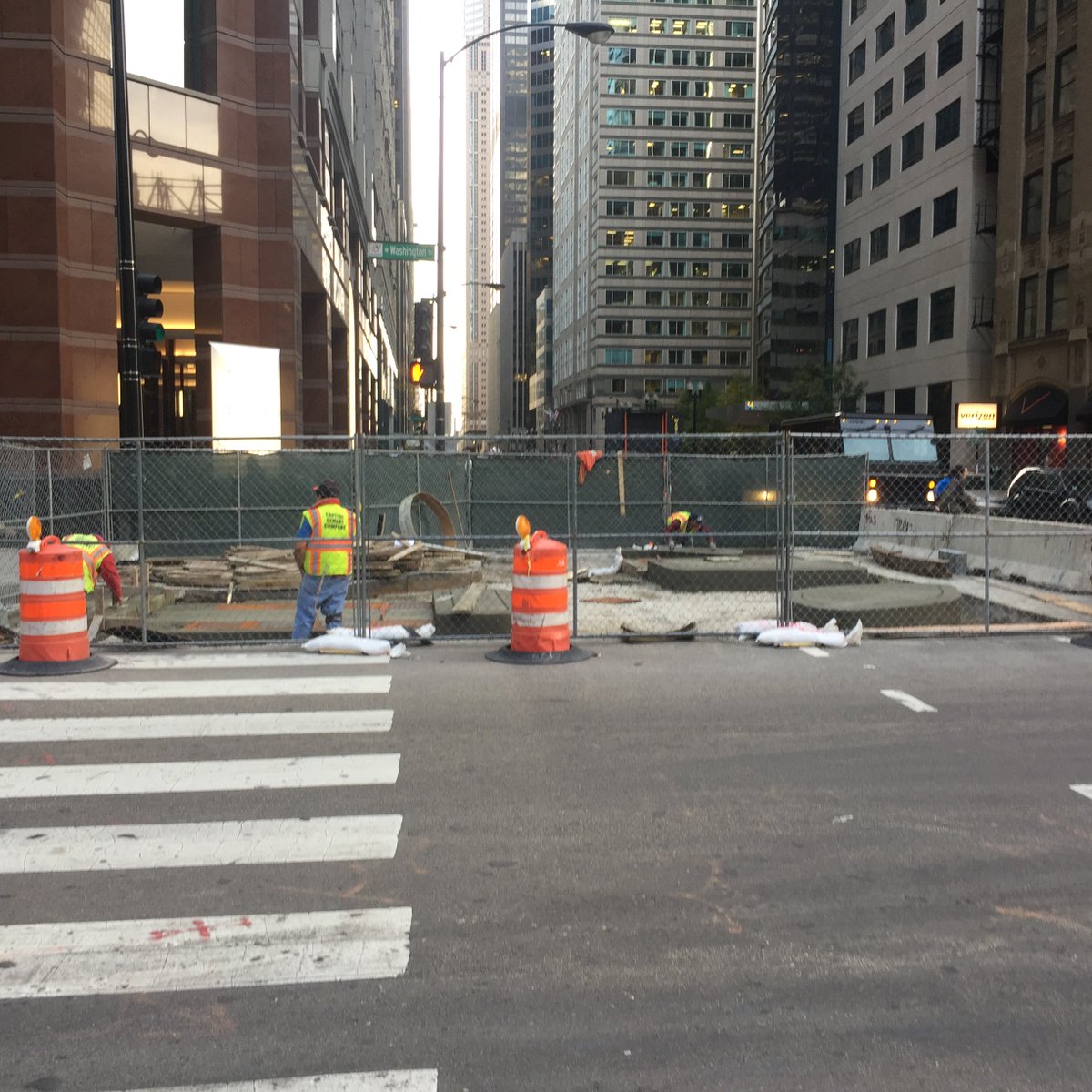 Happy to see Chicago is getting a protected bike intersection… at least a quarter of one #bikechi