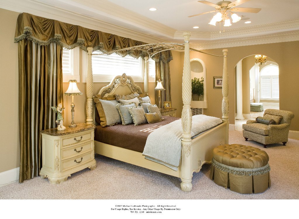 GoQcrazy's tweet image. Savings to Robyn's Fabrics on our Qcrazy mobile app! Download our free app to start saving like crazy, Charlotte!