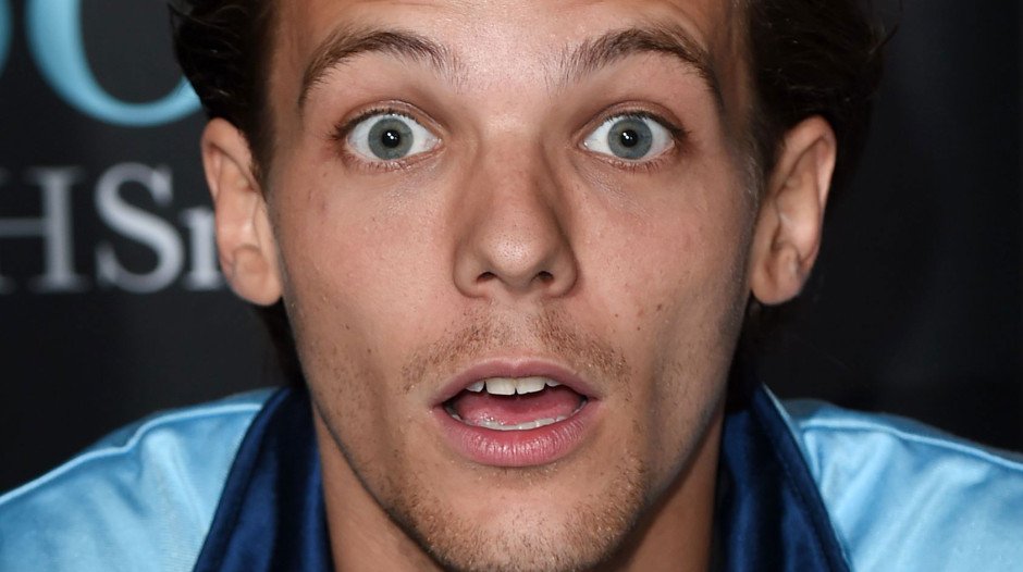1DUpdatesDF's tweet photo. RT PARA GANAR SEGUIDORES
SIGUE A LOS QUE DEN RT
también sigan a @ChinaArely y @DHEBYMA 
-PanditaHoran

#AMAs1D https://t.co/n3DiSUrSVO