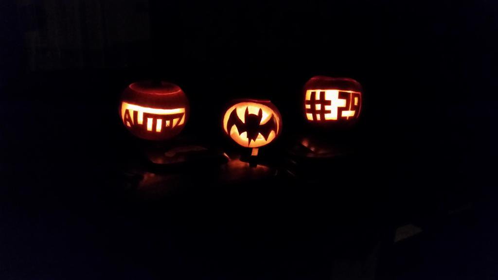 KnaptonPaul's tweet photo. My days rewards. #Autoz #Bat #29 https://t.co/Gmf9ugHxcE