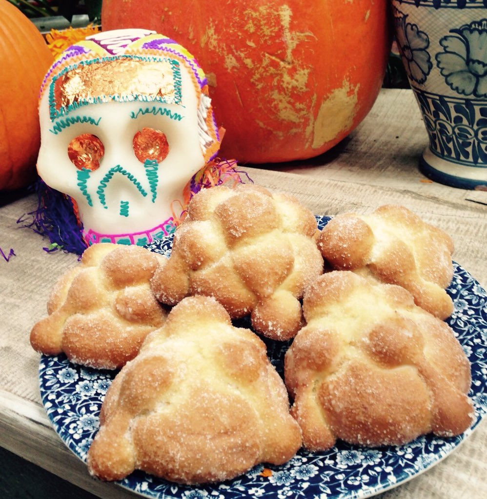 DulcineaCocina's tweet photo. #PanDeMuerto #Dulcinea #ChefPolo ¿qué esperas? https://t.co/53rw1mG6nZ
