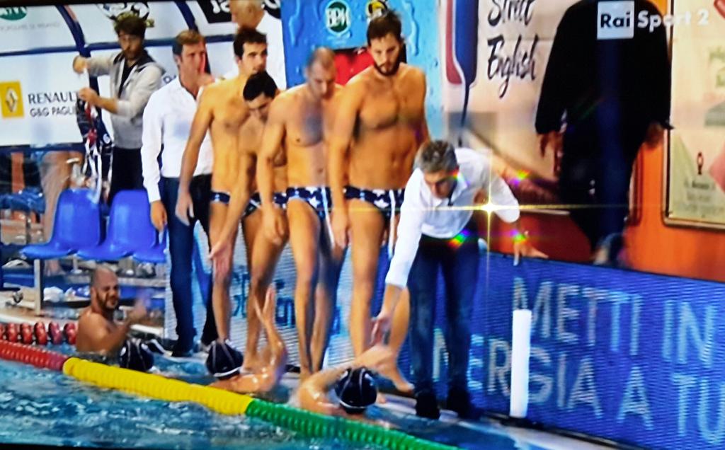 Grande pubblico, gran partita, grandi campioni! Grande promozione x waterpolo <a href="/Sportman_IT/">Sport Management Spa</a> 6 @ProRecco1913 13!👍👍✌✌👏👏