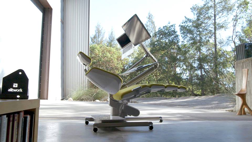 Sit Back, Relax, &amp; Enjoy Editing Your Film in This Reclining Workstation bit.ly/1NGEIj6 <a href="/altworkstations/">Altwork</a>