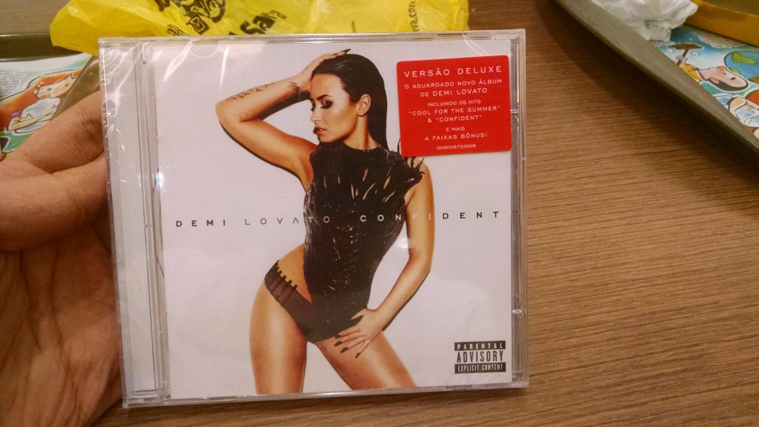 btwisddl's tweet photo. Comprei meu Confident 🙌 #ConfidentToNumber1 https://t.co/SvjESvo2bv