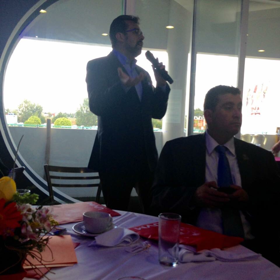 RubenFurlongM's tweet photo. En comida de Consejo @CANACOPUEBLA1 en la @uvm https://t.co/UrglslGDmO