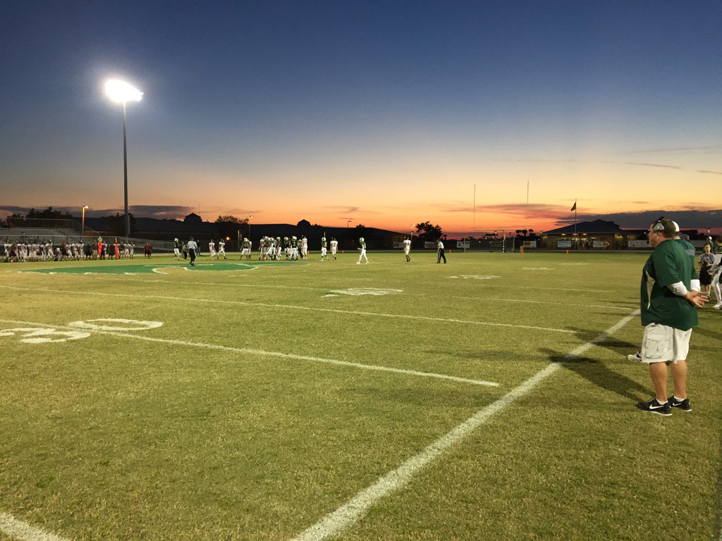 BrevardOnline's tweet photo. Friday Night Lights LIVE From Viera. @VieraHawks @VieraHighTV
@Bigcoachmays #BrevardFootball #Brevardonline https://t.co/TfXOKXZl44