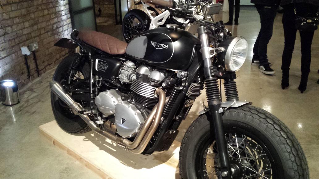 KTechSuspension's tweet photo. Great build by @Downandoutmoto @BikeShedMC #triumphclassic https://t.co/lk8LHJDr5L