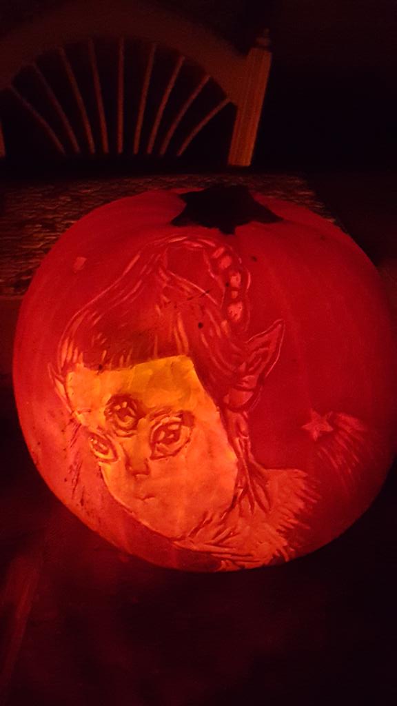 Midvikudags8's tweet photo. @Grimezsz happy halloween! 
#fleshwithoutpumpkin #artangels #grimes https://t.co/C6kt0MMCMT