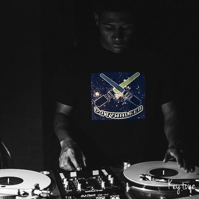 djtywalker's tweet photo. 🙏 #TwerkfestIV #BookDJTyWalker https://t.co/2DcZ6l8UWW