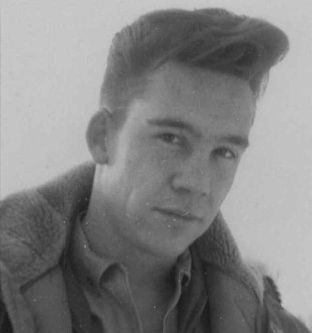 HistoryInPics's tweet photo. Bob Ross in the United States Air Force, 1959. https://t.co/qaw1f2Z7zi