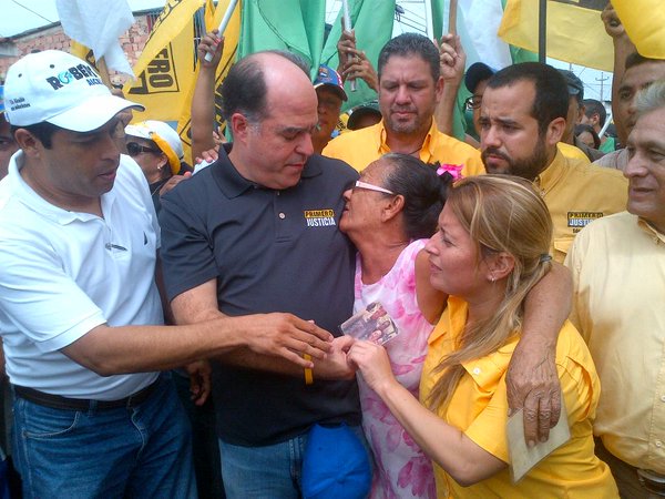 CardietCesar's tweet photo. Miranda tiene la oportunidad este 6D acabar con las colas @JulioBorges @ActivismoPJ @PJMetropolitano @maximo_sanchez https://t.co/zlS2in2ve1