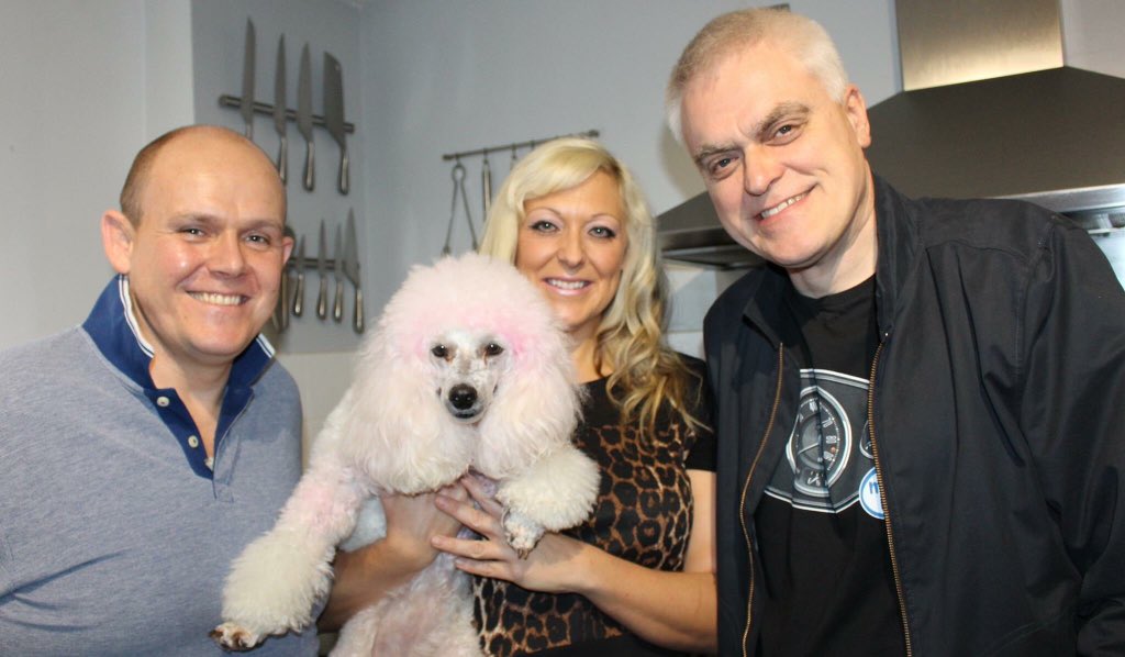 DanielaForshaw's tweet image. Thanks for a really great day @jonbentley90 @TheGadgetShow Woofs 'n' Licks Venice 🐩 #TheGadgetShow #TechTesting