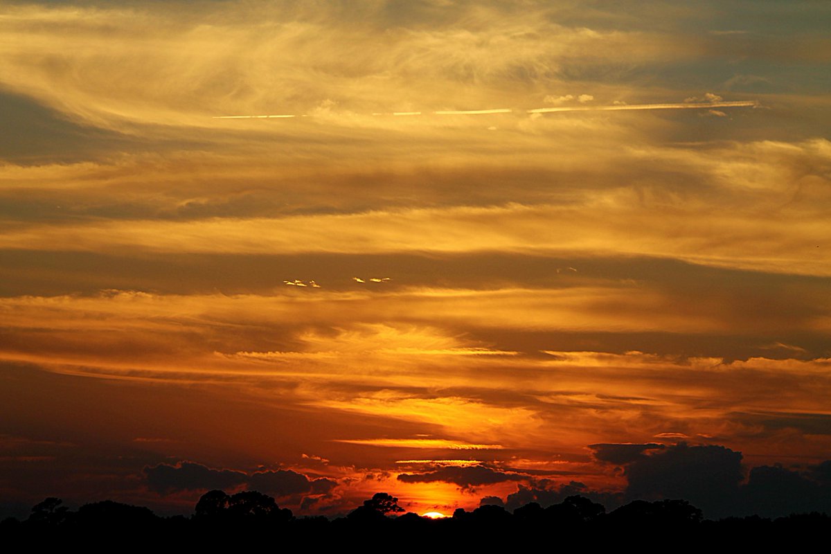 10/30 sunset in Flagler Beach at Silver Lake Park.  #LoveFL #FlaglerBeach #sunset