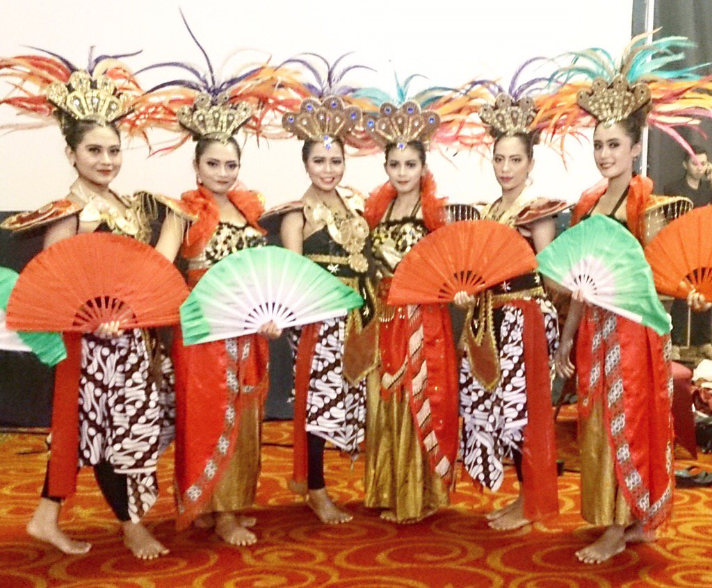 samsuga72's tweet photo. Sugadance dan Rumah kreatif Nusantara https://t.co/prHN1iBbHZ