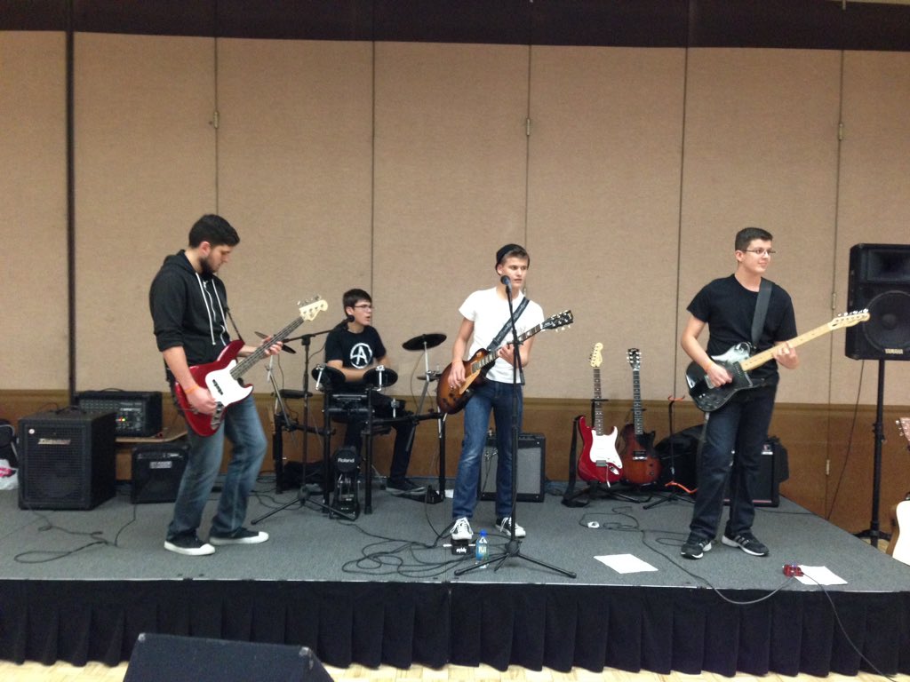 learningstance's tweet photo. @_D_Strike_ rehearsal for tonight's show at Caboto Club https://t.co/qmAml41ew7