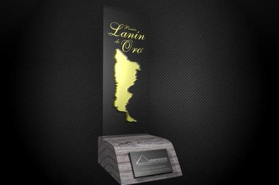 ParaleloUno's tweet photo. Estamos más que felices de compartir con ustedes q hemos ganado x 2º año consecutivo como mejor programa musical fm! https://t.co/w9cPSgOmNi