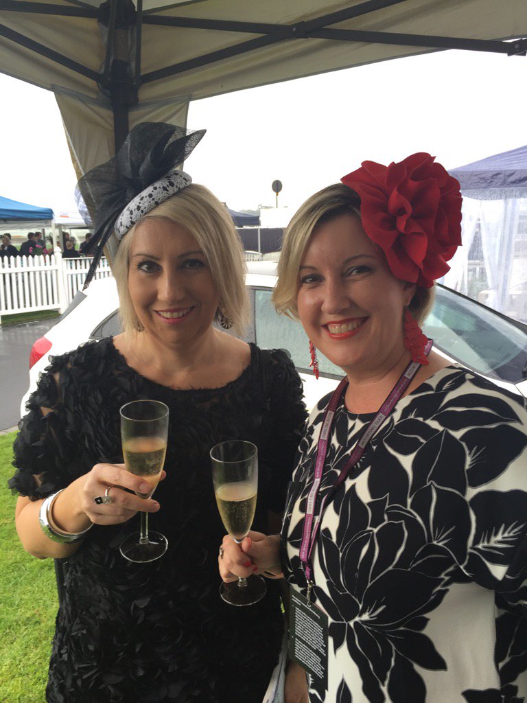 Blueman211's tweet photo. The Lovely @tasydney and @JuliaAngove @FlemingtonVRC #DerbyDay https://t.co/LAJTZVXdh6