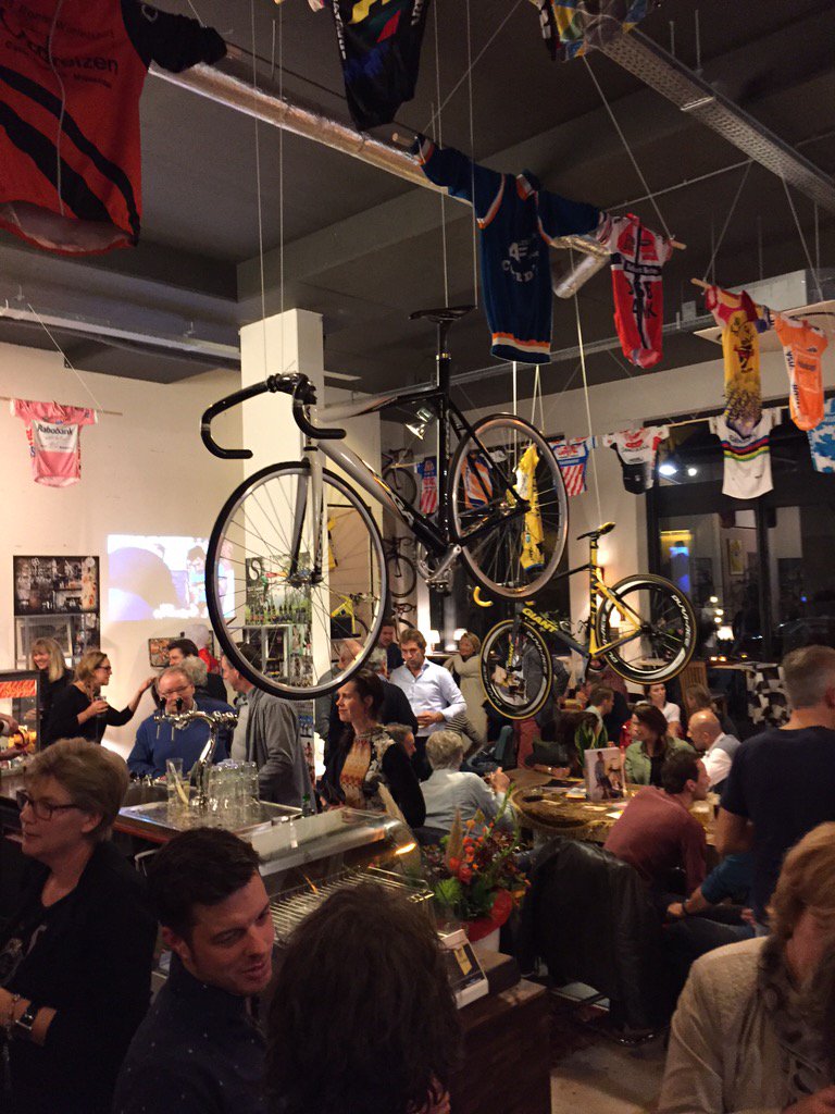 <a href="/demuurontour/">demuurontour</a> in Nijverdal.
Mooie show over de wielersport. #Granfondo 
Gezellige Afterparty in Bicci Cappuccini.