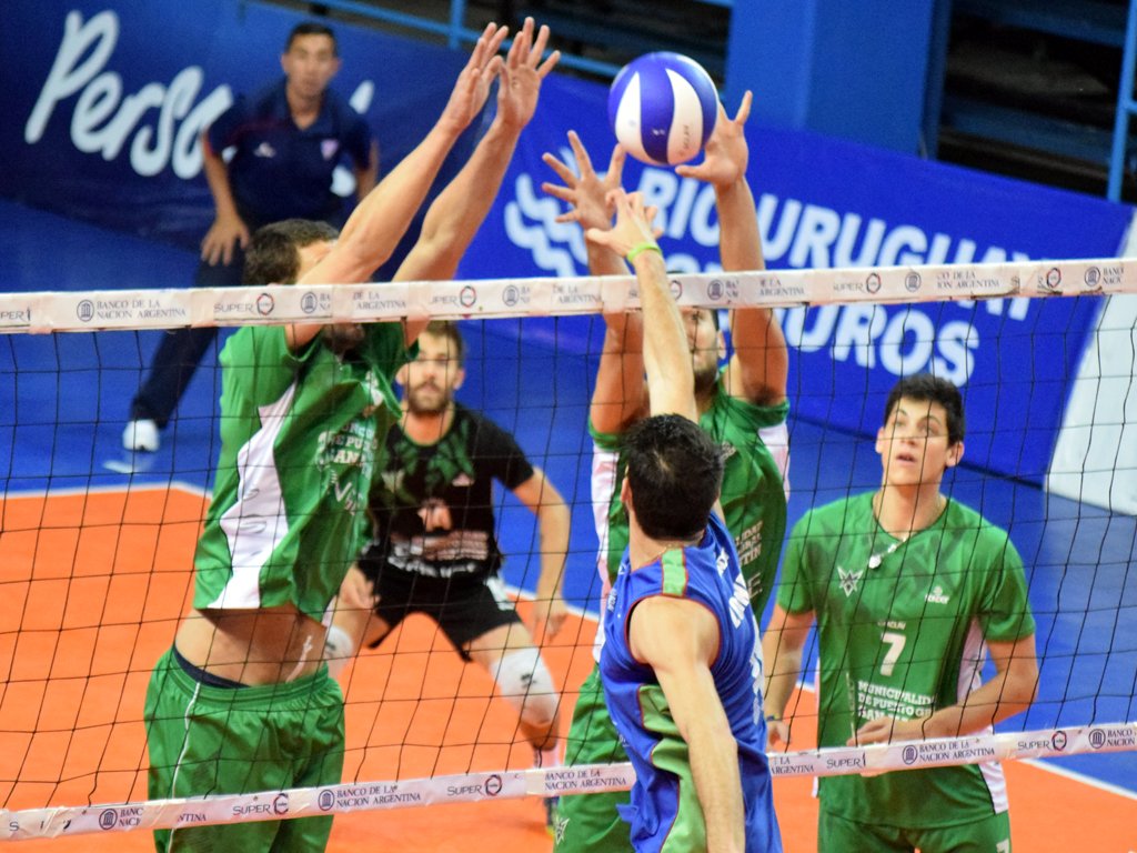 VoleyACLAV's tweet photo. #CopaACLAVRUS ¡Ganó Puerto San Martín! @psmvoley 3-2 @AlianzaJMVoley (25-21, 16-25, 25-19, 14-25, 15-12) https://t.co/acS35q4qtf