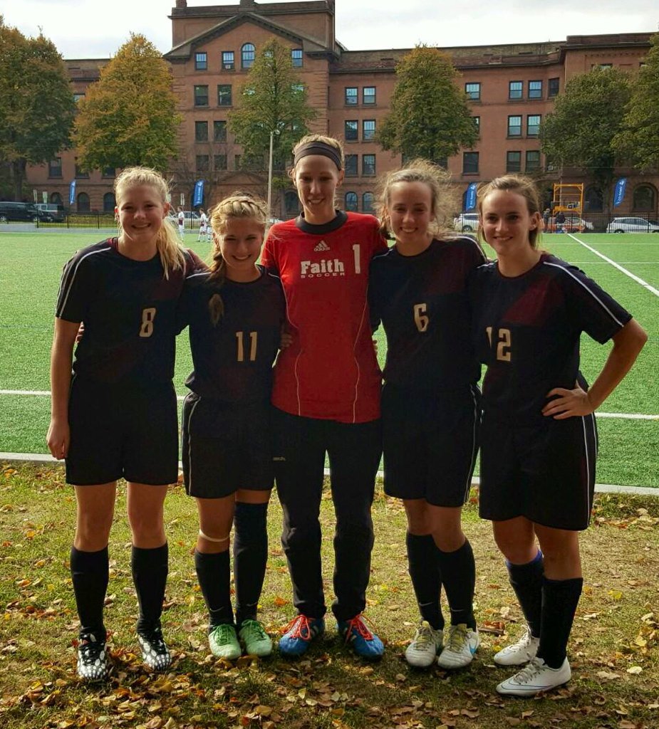 Kramer_2014's tweet photo. It's the fierce five! Also known as some of my favorite people in the world. Loved playing with them! #defenselife https://t.co/zLKmKNzzuS
