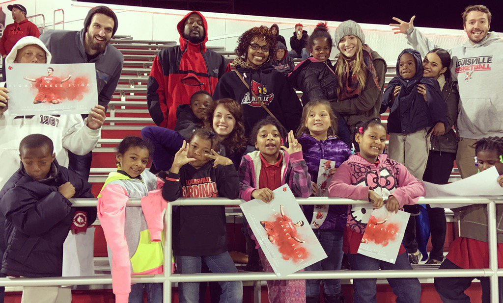 ashleyweece's tweet photo. A fun night with @svdplou at the @UofLmenssoccer game!! https://t.co/L5g0vsBtNF