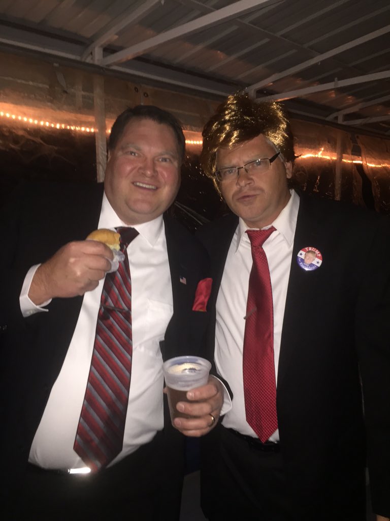 mackaby01's tweet photo. @realDonaldTrump The Donald and Christie representing! https://t.co/z2rAfN56Ue