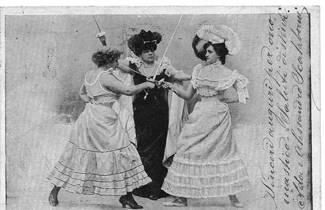 FlorencitaGiani's tweet photo. #DonneInArte
#DonneEScherma
Vintage postcard
@alecoscino @mamisblu @PasqualeTotaro @BrindusaB1 @Robbschermen https://t.co/Hus1ETREUf