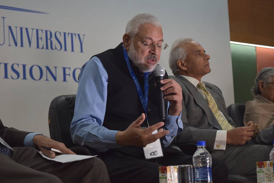 ShivNadarUniv's tweet photo. "India needs more fearless people," says Mr. Arun Kapur (Director, Vasant Valley School)
#SNUConvocation https://t.co/6PAhyRMsaE