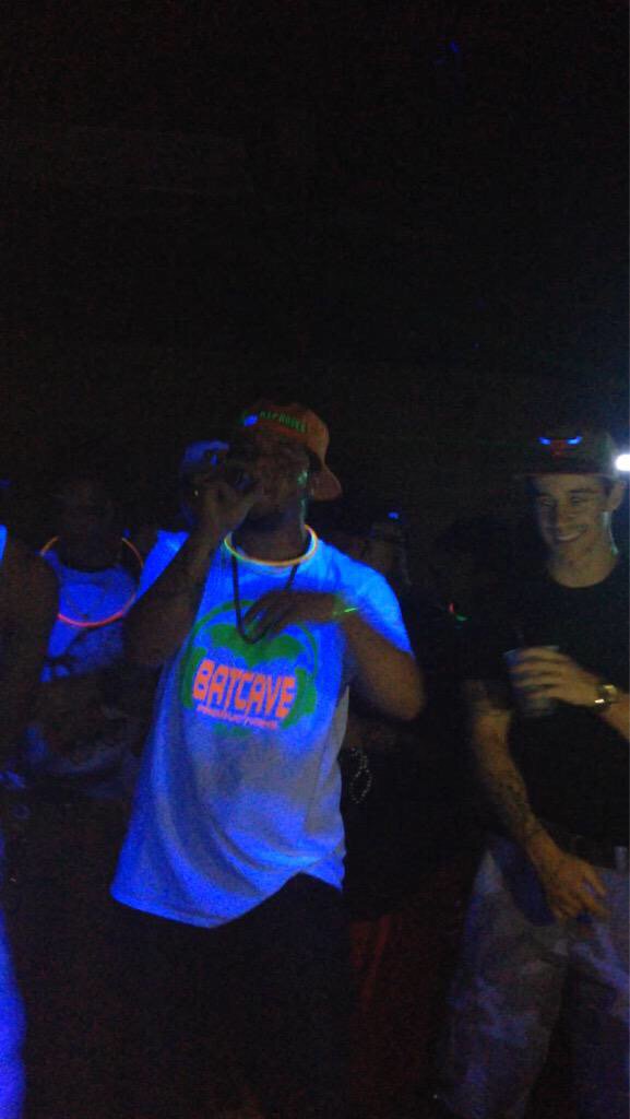 GreyJediMindset's tweet photo. Boy this was a good night @NostrulsBoi_ @duet_cody #BatcaveProductions #BestShowEver until BMN's fucked it up https://t.co/5S8dInllXA