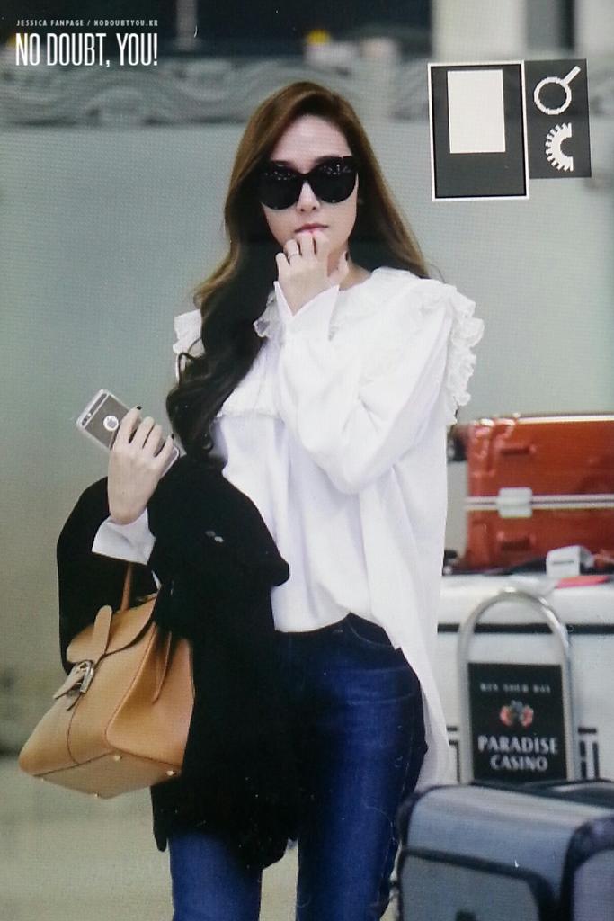 [PIC][31-10-2015]Jessica trở về Hàn Quốc vào trưa nay CSn8YYlUkAAuvsf