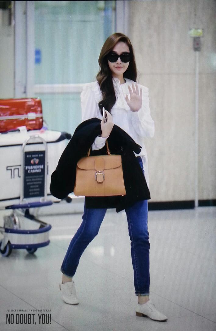 [PIC][31-10-2015]Jessica trở về Hàn Quốc vào trưa nay CSn8ZszUwAIkbbN