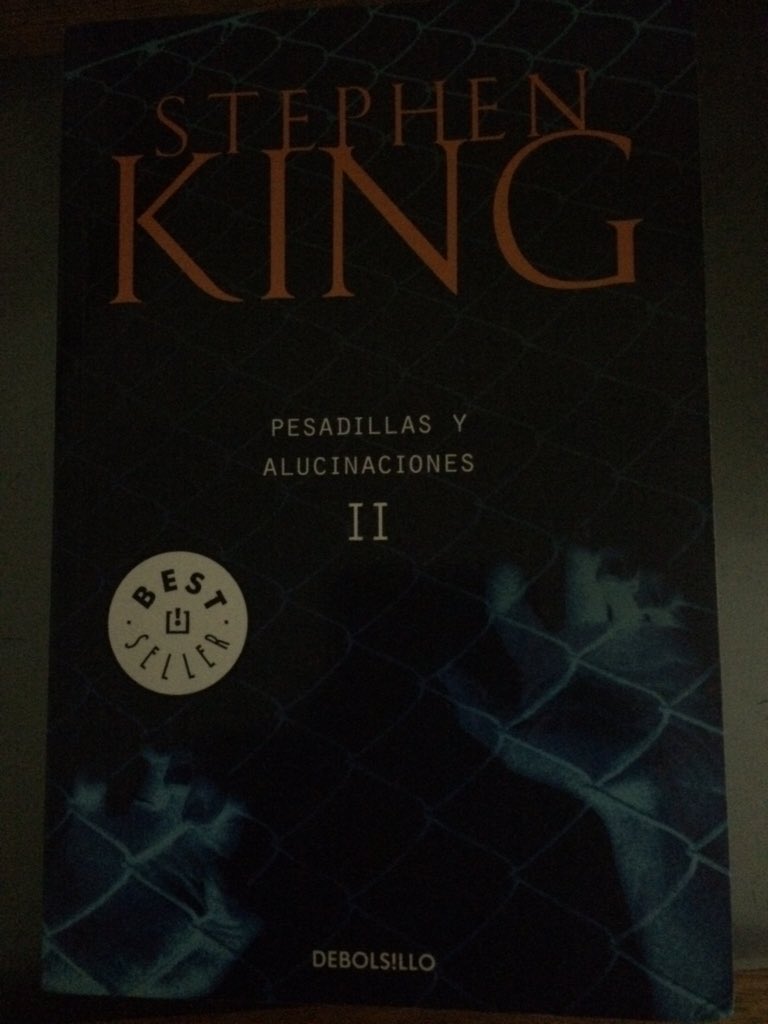 clauu_navarro's tweet photo. 3.- Libro a oscuras, el maestro Stephen King 💀 #retohalloweenliterario #DistribuidoraInca #CuandoLeoMeEnamoro https://t.co/h5WvFTtCZm
