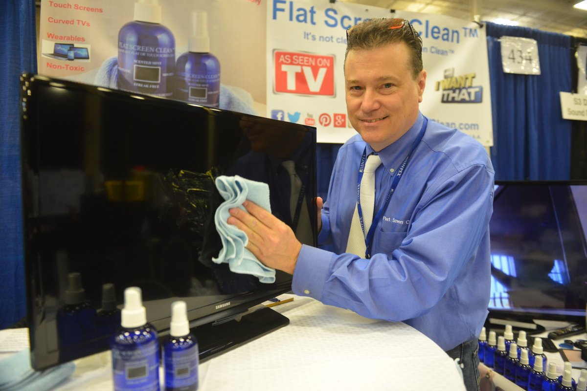 ruganirugani's tweet photo. Flat Screen Clean™ Extreme Demonstration  https://t.co/u66yEzO1Bl #BestScreenCleaner #ScreenCleaner #ScreenCleaners https://t.co/5tFRTU1qh3