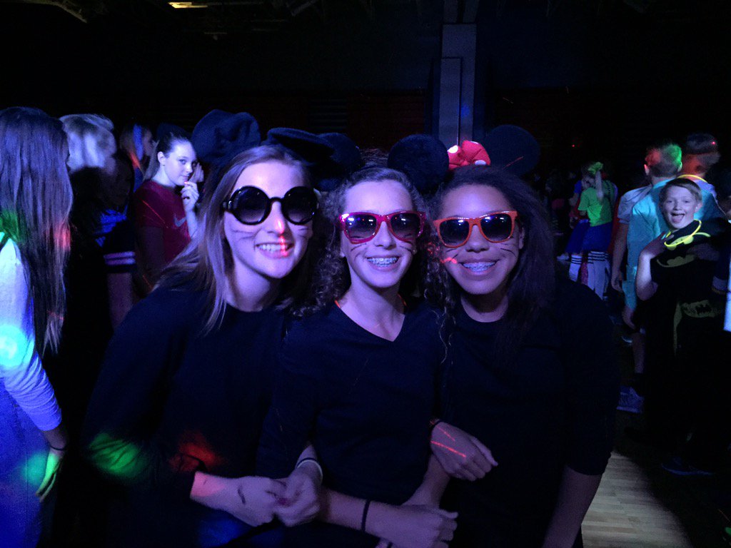 WillmarMS2015's tweet photo. Time to judge for best costume! https://t.co/7jnBvVQSV8