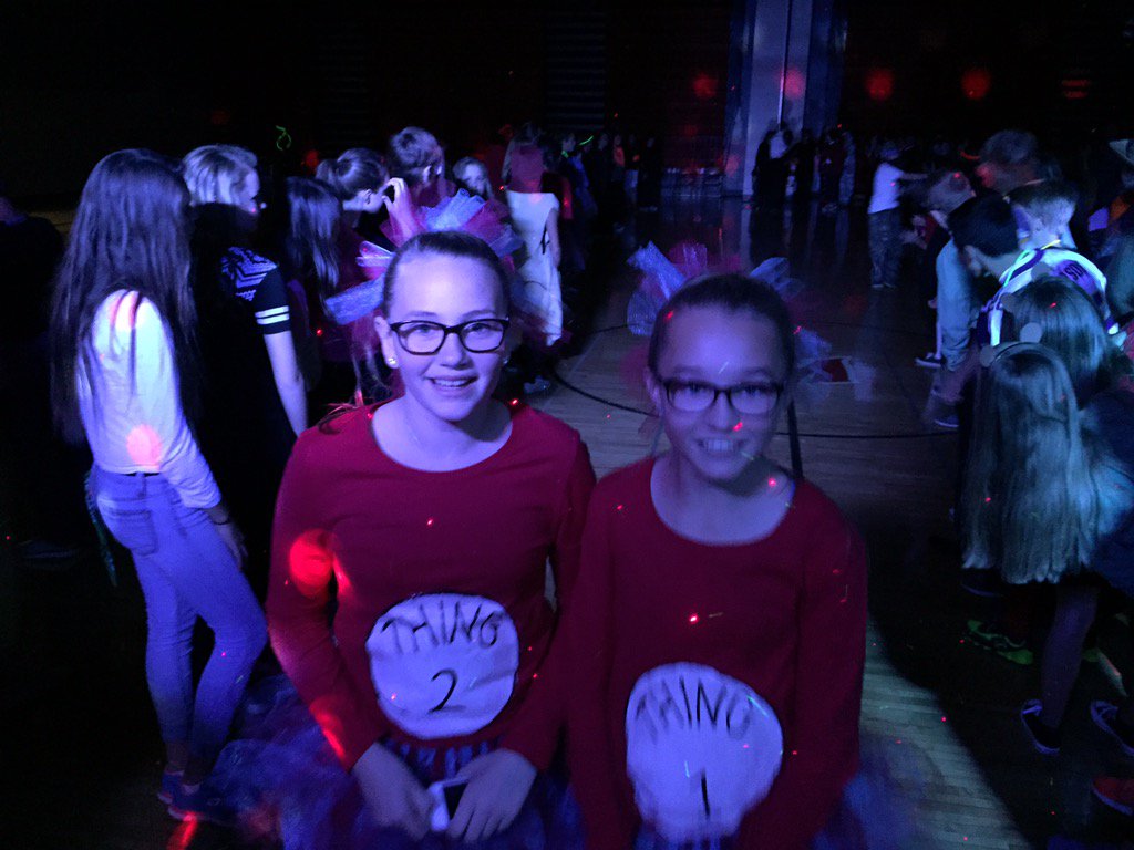 WillmarMS2015's tweet photo. Time to judge for best costume! https://t.co/7jnBvVQSV8
