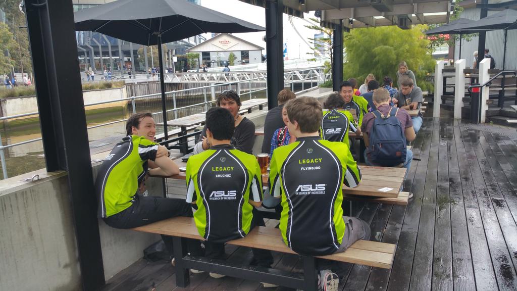 ASUSAU's tweet photo. Time for lunch with the fans @Viesterisabeast & @AkortaIsOP. Catch us tomorrow for a chance to WIN #LegacyTakeOver https://t.co/LXK1o2qXdw