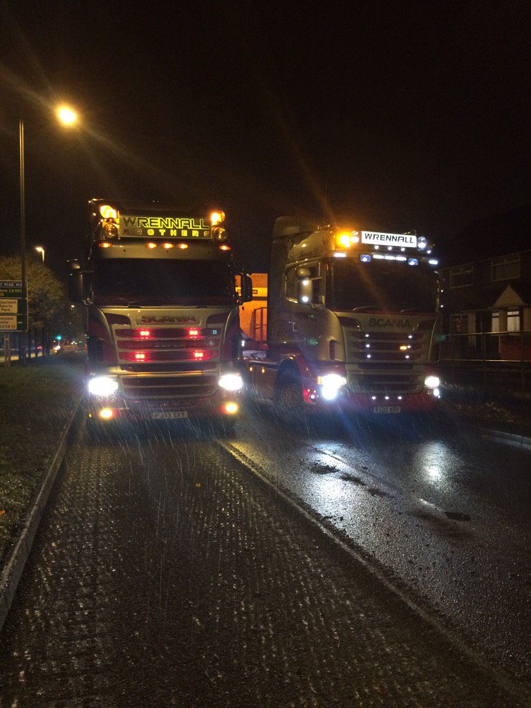 DanWrennall's tweet photo. Road Plaining and low loader on the agenda tonight https://t.co/nX8GkZ8CsZ