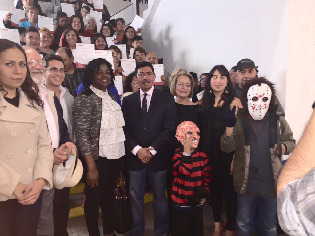 4a generación de inglés con <a href="/Kubuseducacion/">Kubus Educación </a> en <a href="/DelegacionBJ/">BJ</a> <a href="/Christianvonroe/">𝘾𝙝𝙧𝙞𝙨𝙩𝙞𝙖𝙣 𝙫𝙤𝙣</a> <a href="/LebrijaSu/">Susana Glez. Lebrija</a> <a href="/laulau80/">Laura Álvarez</a> <a href="/yadivzqza/">yadira vzqz</a>