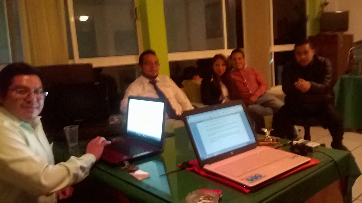 barraixta's tweet photo. Estudiando y analizando en equipo los asuntos, para dar las mejores soluciones Jurídicas https://t.co/a9v2T1UYLO
