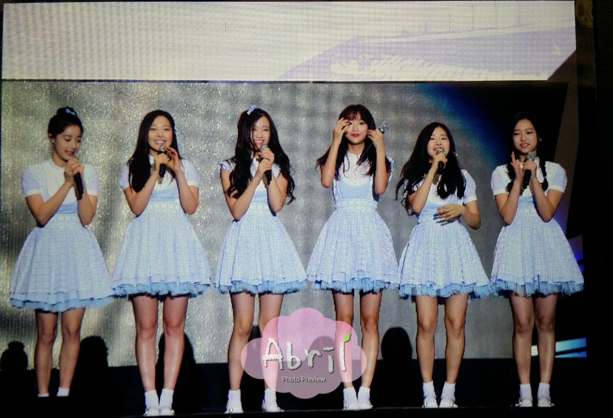 abril_kr's tweet photo. 151031 고척돔 서공예 청소년콘테스트 에이프릴 @APRIL_DSPmedia  프리뷰

오믈도 멤버 한명한명 귀엽싹🌱😍😍
3부 공연도 기대하겠싹❤

#APRIL #소민 #채원 #현주 #나은 #예나 #진솔 https://t.co/ex0yGArsMn