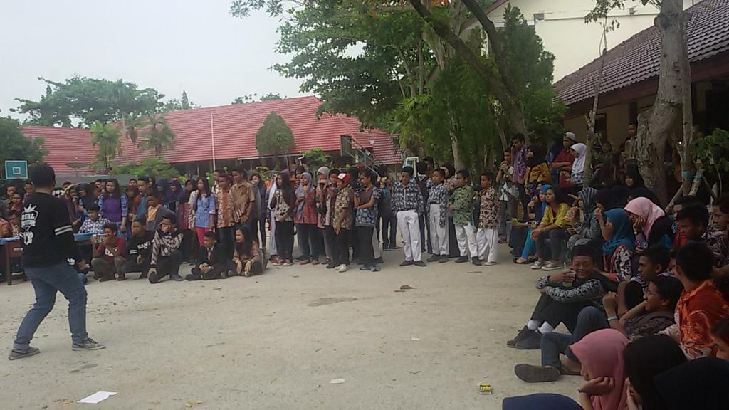 osisspansa's tweet photo. Mau tau suasana PENSI di SPANSA?Cekidot... https://t.co/lpwhpbL71T