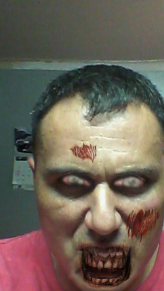 helado721's tweet photo. https://t.co/VhPLWUGYlL #ZombieBooth https://t.co/Yl6KbZGQtX