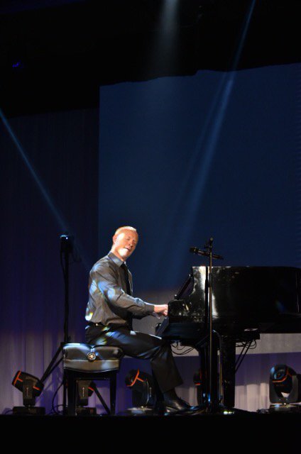 SutherlandInst's tweet image. .@PianoGuys #wcf9