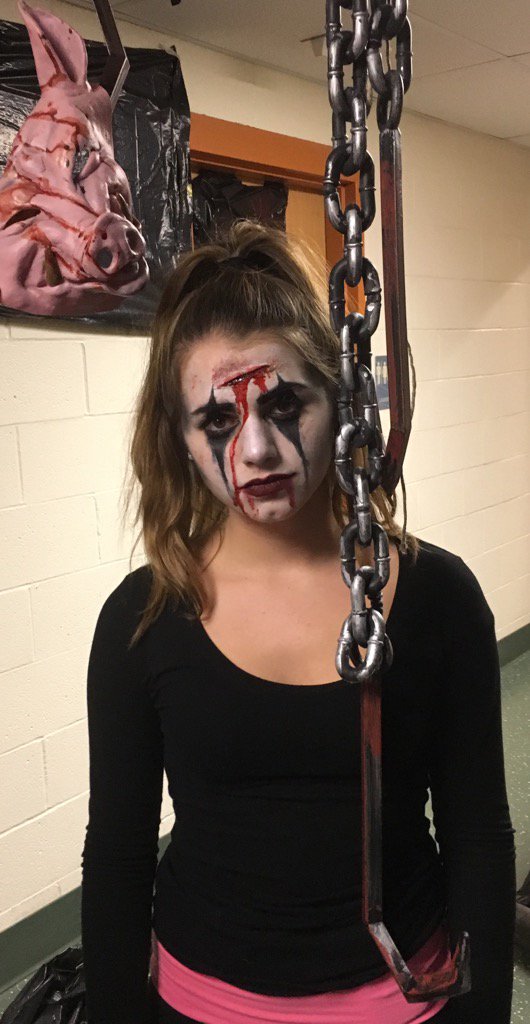 loughlin_whs's tweet photo. #whsLinkCrew #hauntedhallway https://t.co/qHzRpWwbci
