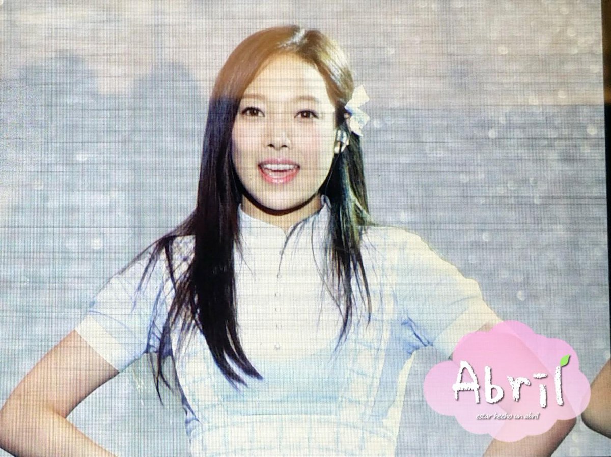 abril_kr's tweet photo. 151031 고척 스카이돔 청소년 KPOP YOUTH 페스티벌 소민 진솔 현주 프리뷰!😀

오늘도 아가들 이쁜것..😘

오늘도 심쿵사로 저승행인것..😈

#APRIL #소민 #현주 #진솔 https://t.co/I9jRdRmt7k