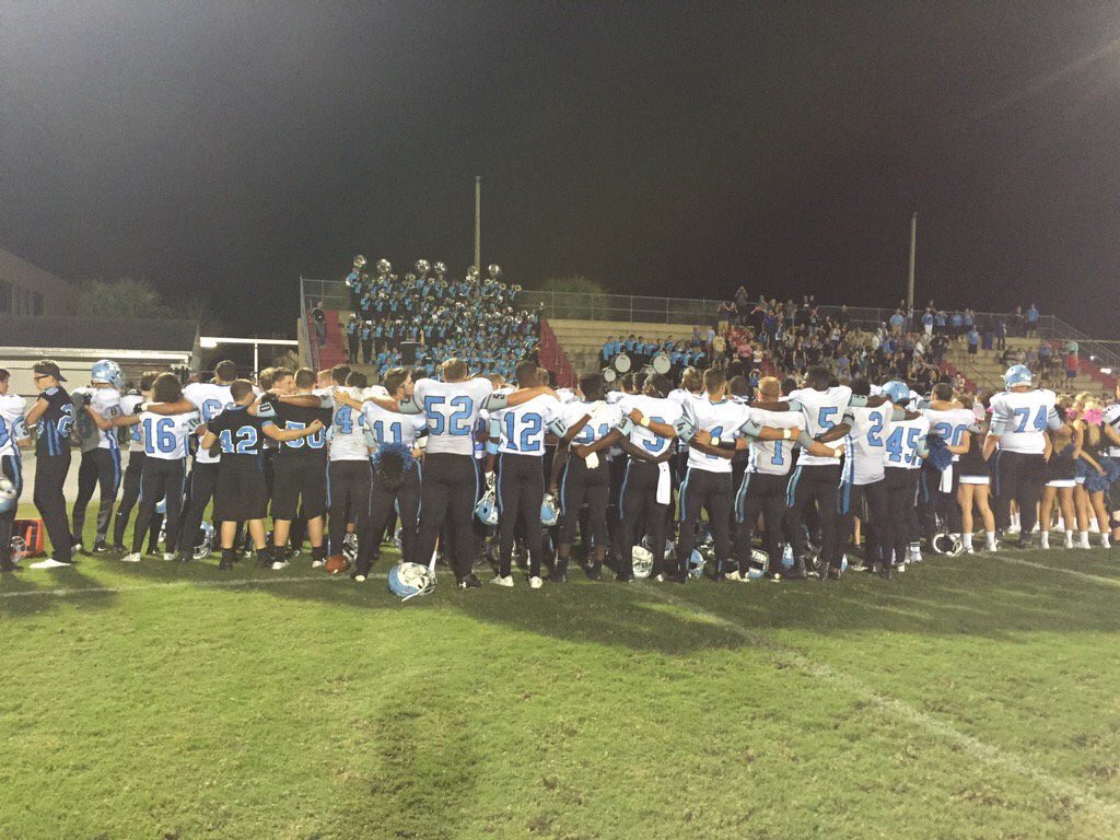 ThingsOviedians's tweet photo. Congratulations to Hagerty High's football team for defeating Edgewater 35-21 and being 7A District Champions!! 🏆🏈 https://t.co/SowAO6CTbk